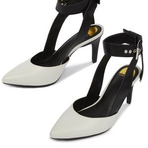 Offers Pls Eloquii Pointed Toe Ankle Strap Heels🔆